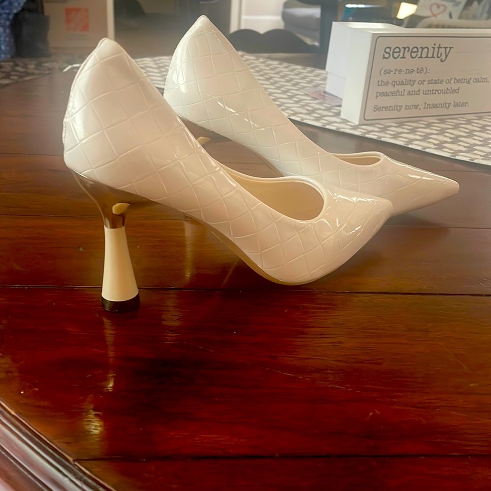 New white/gold fun heels